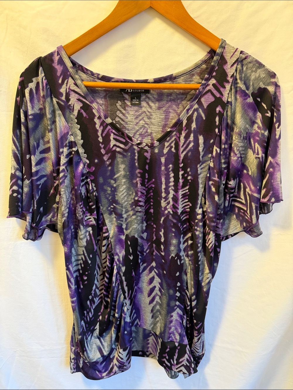 AB Studio Purple and Black Patterned V-Neck Flutter Sleeve Top